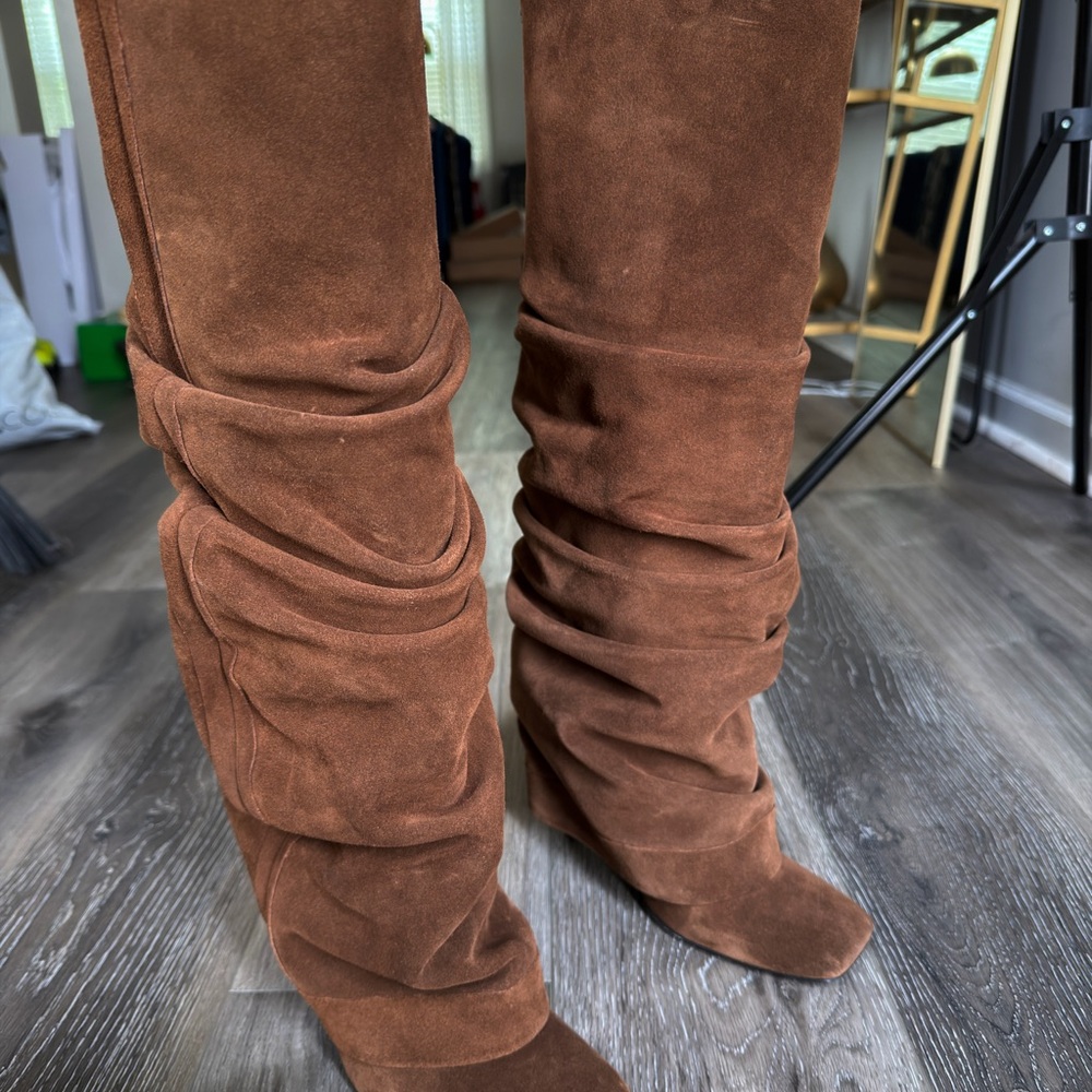 The Attico Slouchy Suede Boots - Brown